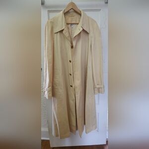 Gucci Lightweight Trenchcoat